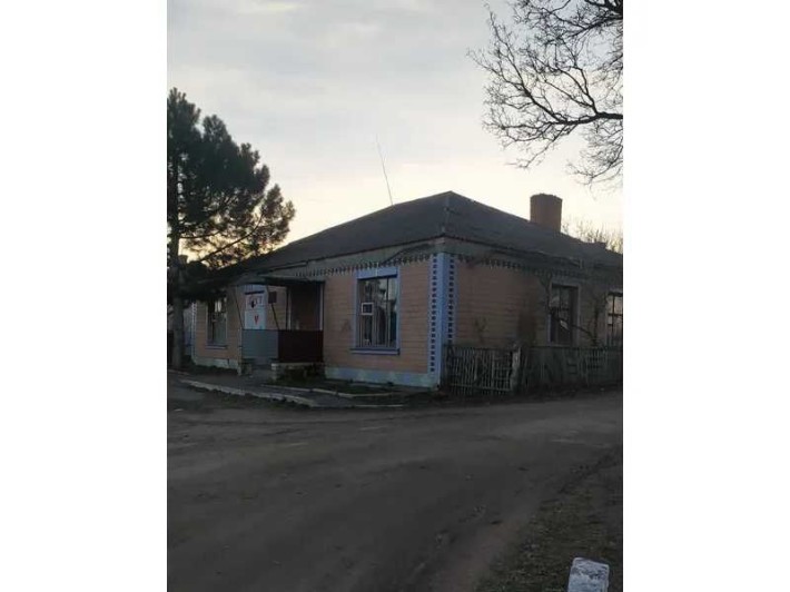 Комплекс будівель, 158,4 кв. м, Бобринець, вул. 16 Березня, 74 - фото 1