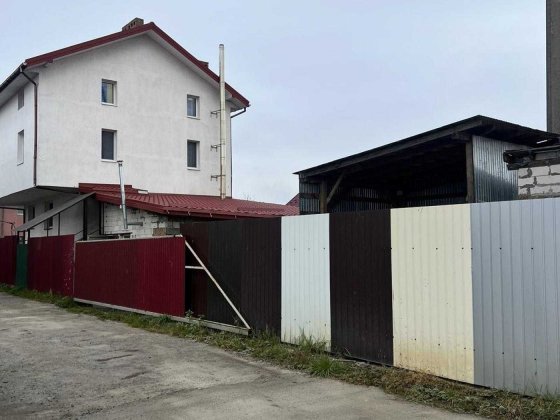 Продаж комерційної нерухомості (СТО), Солонка Солонка