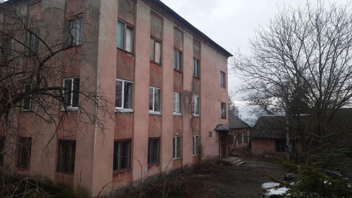 Продаж адміністративної будівлі у м. Пустомити, вул. Заводська - фото 1