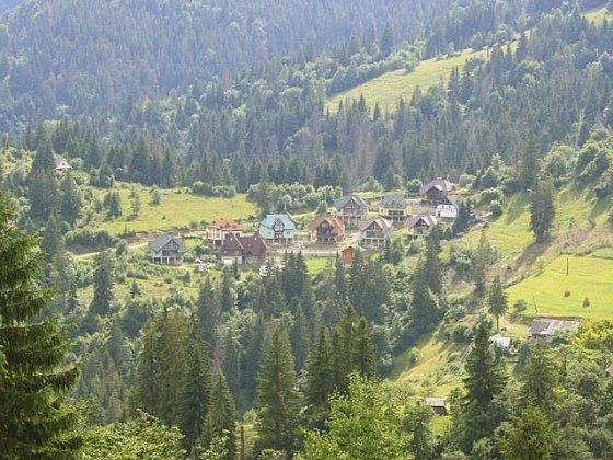 Дом в горах. Готель карпати Славськ. Будинок біля Підйомник. Мотель Славское