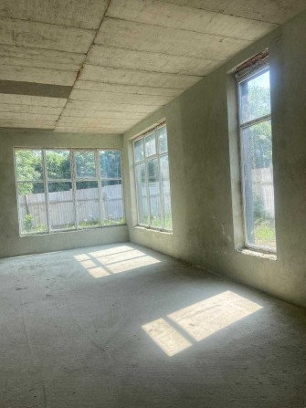 Продаж торгового приміщення 80 м.кв., м. Моршин центральна вулиця. - фото 1