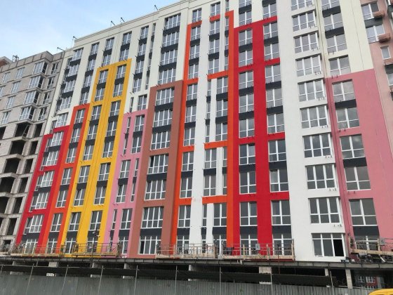 В продаже фасадное коммерческое помещение под бизнес в Артвиль Авангард