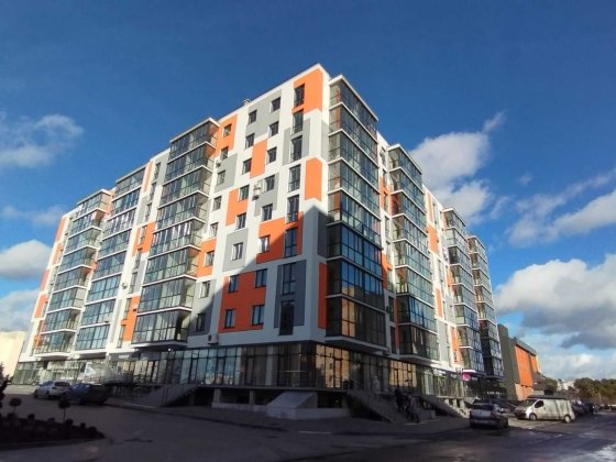 Комерційні приміщення Вараш