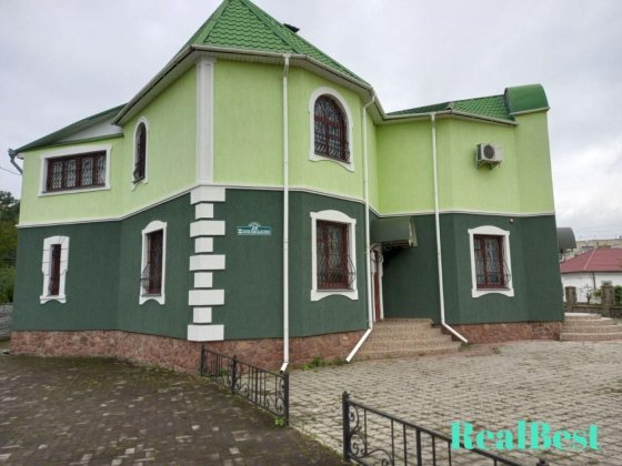 Продаж / Ціла будівля / Соборна, Острог Острог