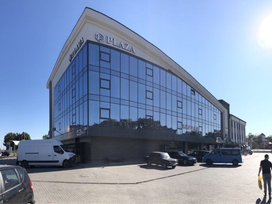 Торгівельно-Розважальний центр (та бізнес центр) Чортків