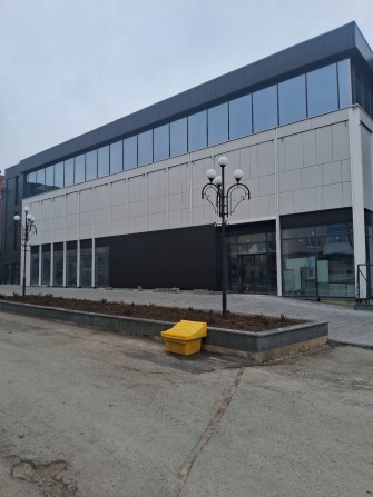 Продаж магазину в новому ТРЦ (м. Чортків) поруч з міською радою - фото 1