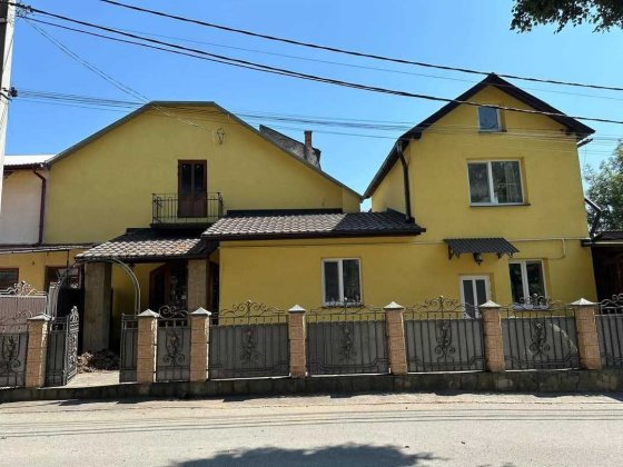 Кафе- бар продаж або оренда Залещики