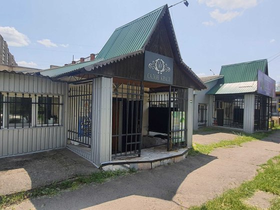 Продаю магазин по вул Достоєвського, біля зупинки. Первомайськ