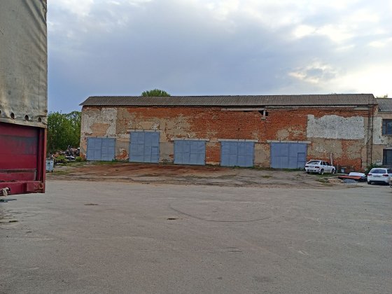 Гаражні приміщення Красилів