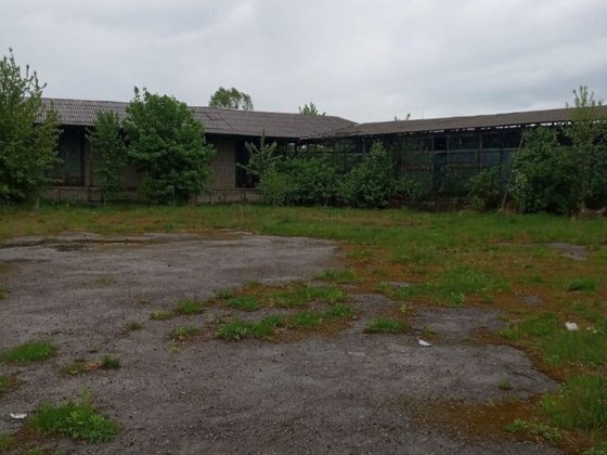 Продам складське приміщення Изяслав