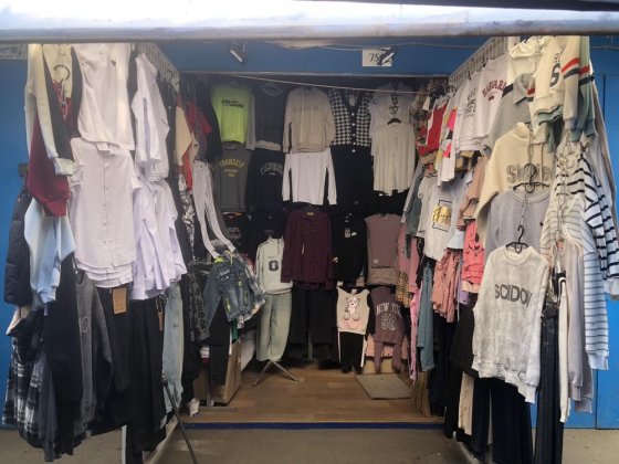 Продам кіоск(ларьок)на центральному ринку Слобідка-Гуменецька