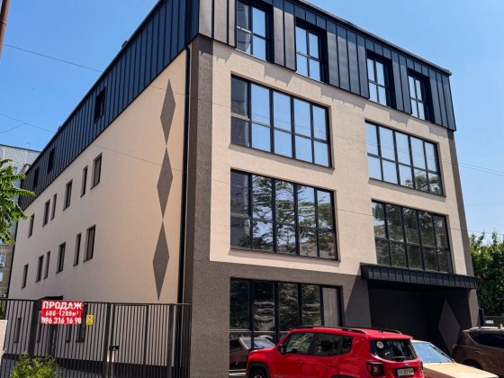 Продам приміщення центр вул М Грушевського 1200м2 Благодатное