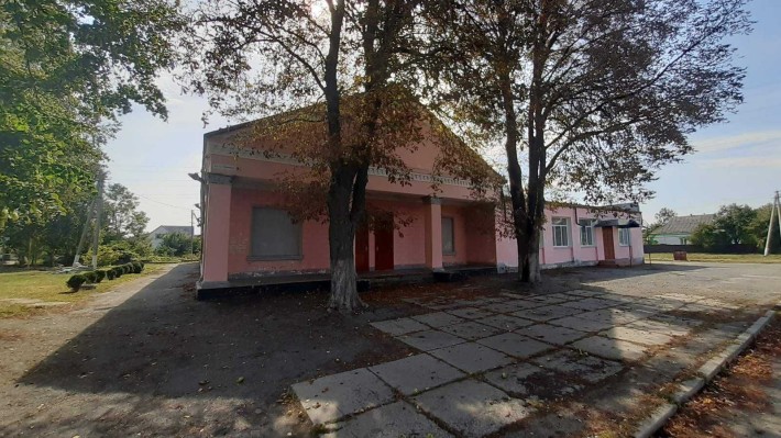 Нежитлова будівля 909,2 м2, 0,4 га. Шпола, вул. Шевченка, 99 - фото 1