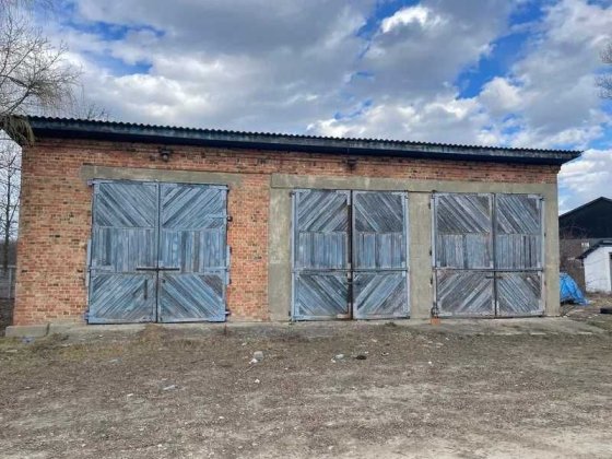 Гараж літ. «Б», 149,5 кв. м, смт Глибока, вул. Д. Галицького, 6В Глыбокая