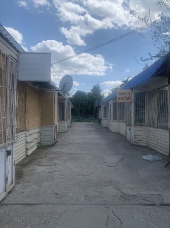 Торгівельний павільйон біля АТБ - фото 1