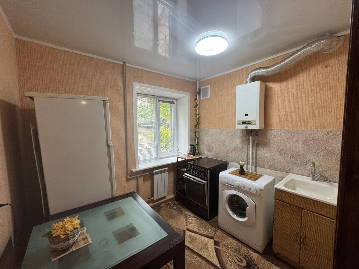 Продам 2к кв. Луганский - фото 1