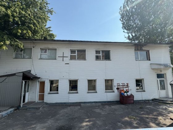 Оренда першого поверху окремої будівлі центр Борисполя вулиця Бежівка Бориспіль