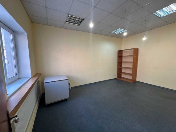 Здам Офіс 18 м2 з косметичним ремонтом! Центр міста! 1 поверх! 24/7h! Белая Церковь