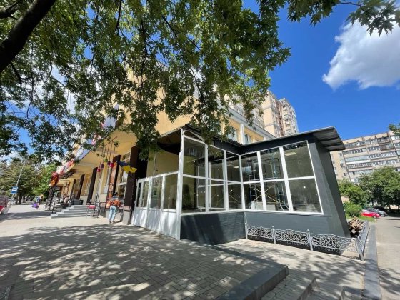 Оренда фасадного приміщення 112м2, вул. Європейська. Центр, Вишневе Вишневое