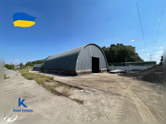 Ангар під ваші потреби 270 м². Зручна локація у Вишневому. Вигідно!