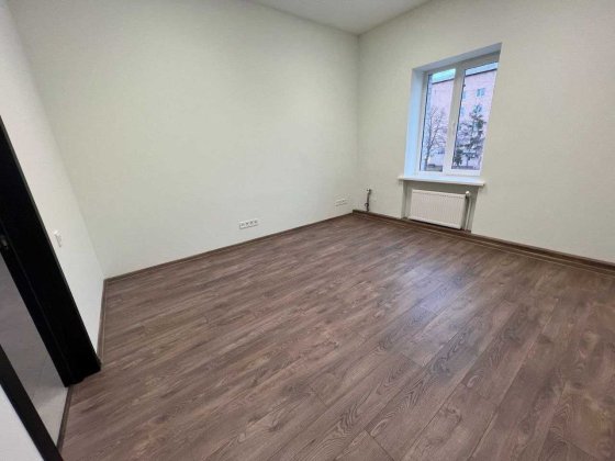 Оренда під офіс чи салон краси 17 м² - в центрі. Борисполь