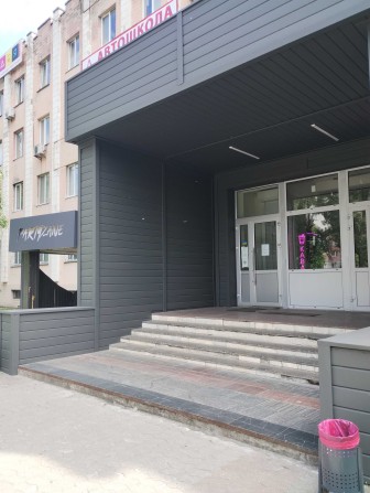 Оренда приміщень від 25 до 100 кв.м на Незалежностi 14 - фото 1