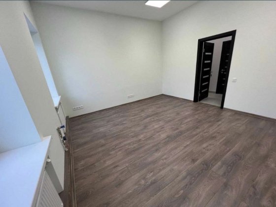 Оренда офісу 16 м² з кондиціонером - центр Бориспіль