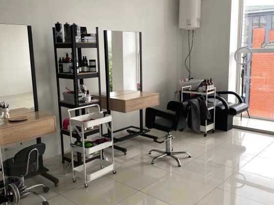 Місце для перукаря, бровиста, візажиста Белая Церковь