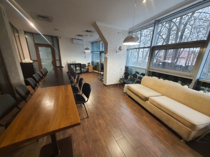 Здам комерційне приміщення 100м2, центр, Парк - фото 1