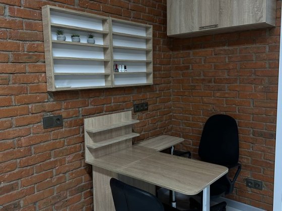 Оренда місця для майстра манікюру Бровари