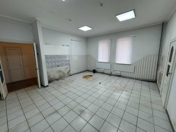 Здаю комерц. приміщення в р-ні ТЦ Епіцентр. Ремонт. Вільне призначення Івано-Франківськ