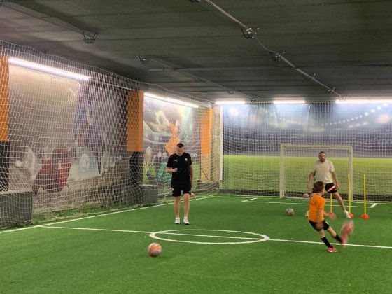 Погодинна оренда поля для мініфутболу в ТЦ Форум Бровари Бровари