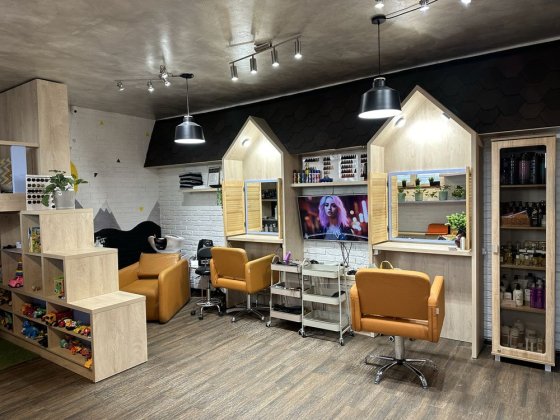 Оренда перукарні приміщення з дитячим оздобленням Вишневое