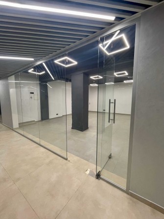 Комерційне приміщення 51,8 м2 в ТЦ Avenue Mall (Буча) в оренду - фото 1