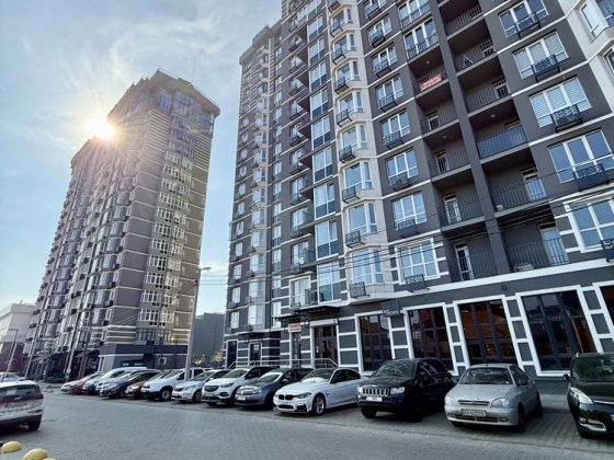 Оренда фасадного приміщення в ЖК Гранд Бурже. Перший поверх Буча