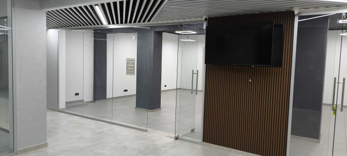 Комерційне приміщення 106,5 м2 в ТЦ Avenue Mall (Буча) в оренду - фото 1