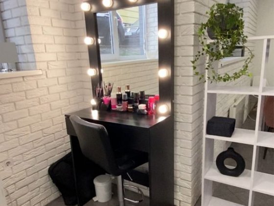 Оренда робочого місця бровіста/ візажиста/ майстра манікюра Вишневое