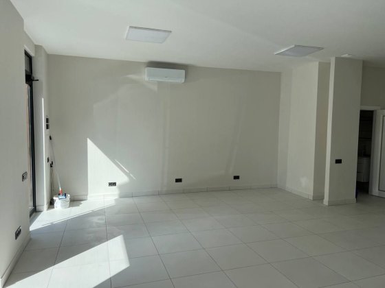 Здається в оренду фасадне приміщення в центрі міста біля стометрівки Ивано-Франковск