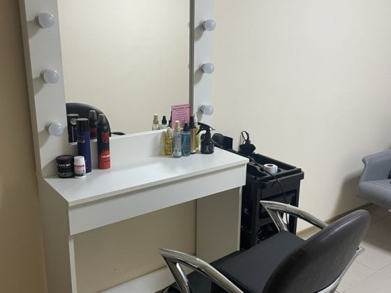 Оренда робочого крісла для перукарів. Бровари