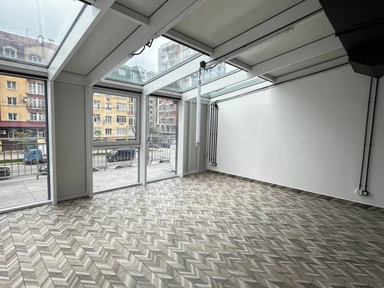 Оренда фасадного приміщення 80 м2 в центрі міста Івано-Франківськ