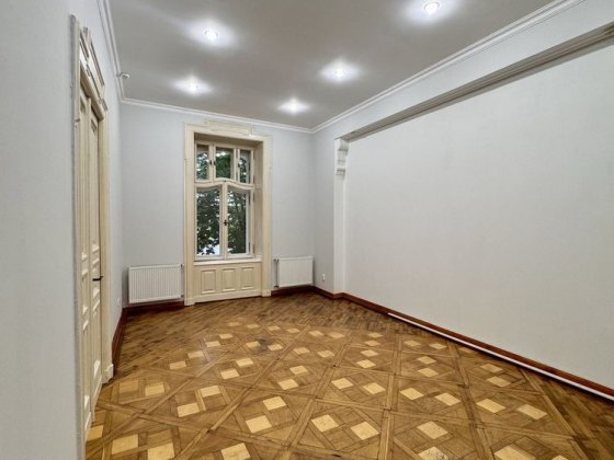 Оренда офіссних приміщень центр Січових Стрільців Івано-Франківськ