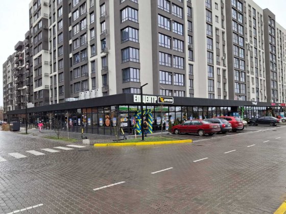 Здаються в оренду комерційні прим. в житловому масиві Ів. Франківська. Ивано-Франковск