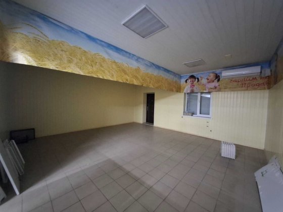 48м2 на Томилівській серед масиву