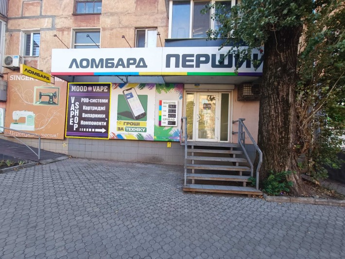 Суборенда комерційного приміщення, вул.Володимира Великого,18 - фото 1