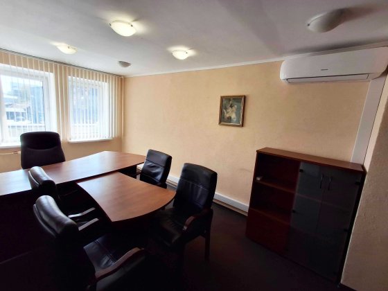 Аренда представительского офиса 74,5м2 в центре Ирпеня, ул. Соборная Ирпень