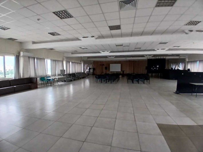 Оренда просторої зали для ваших заходів від власника - фото 1