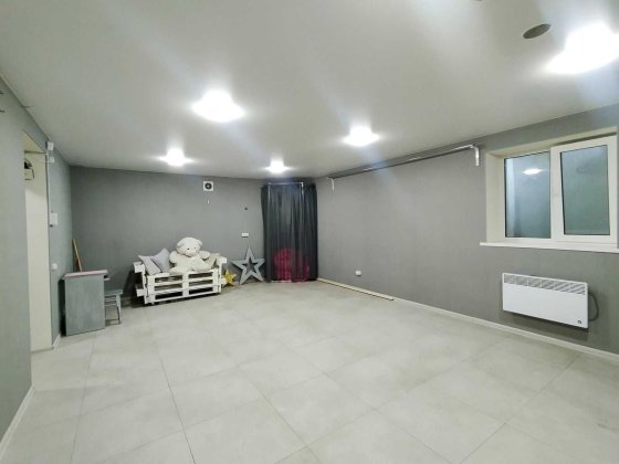 Приміщення з ремонтом біля 1-ї школи. Ірпінь