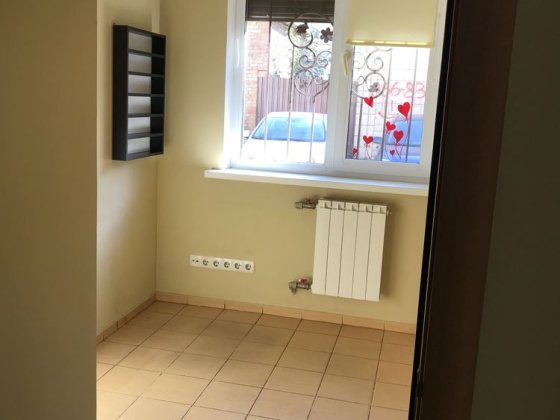 Оренда кабінета в салоні краси. Світло є завжди. Ірпінь