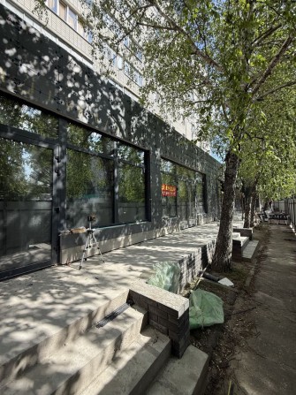 Оренда ЧЕРВОНА ЛІНІЯ, зупинка Пивзавод, 127м2, 114м2, 112м2 - фото 1