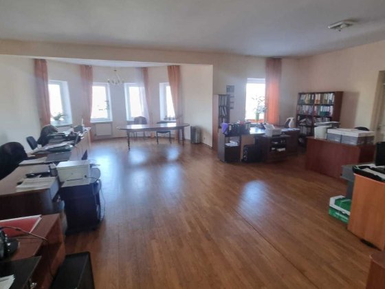 332м2 офіс в центрі-окремий вхід